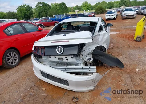 2014 Ford Mustang V6 Premium z USA, uszkodzony, nr VIN 1ZVBP8AM2E5280063